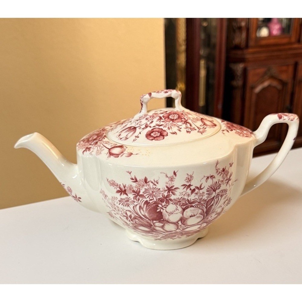 Johnson Bros Windsor Ware Red Transferware Teapot England Floral Vintage Lid Chi